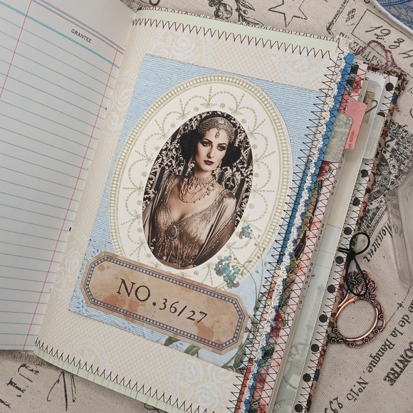 Romantic Vintage Elegance Junk Journal - Picture 10 of 13